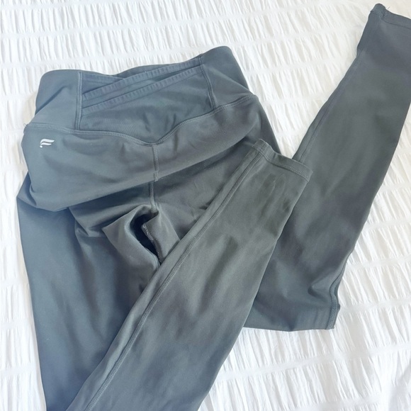 Fabletics Trinity Motion 365 Leggings Green Size XS High Waist Army Olive - Picture 7 of 8